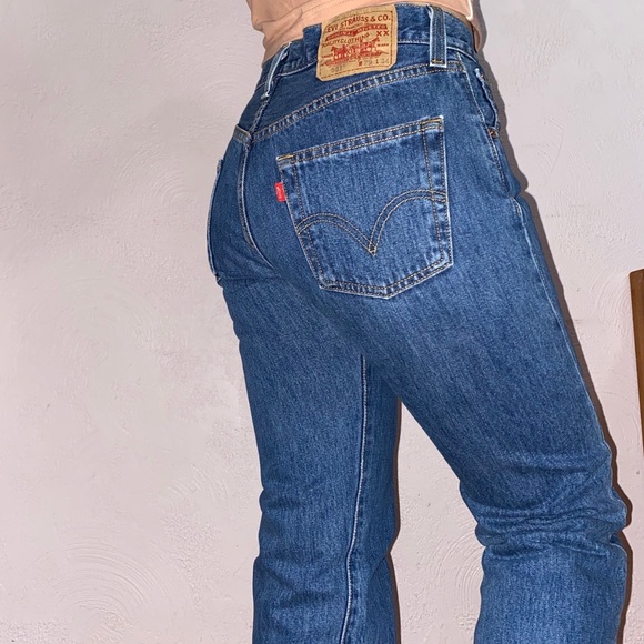 Levi’s 501 Jeans - Picture 4 of 15